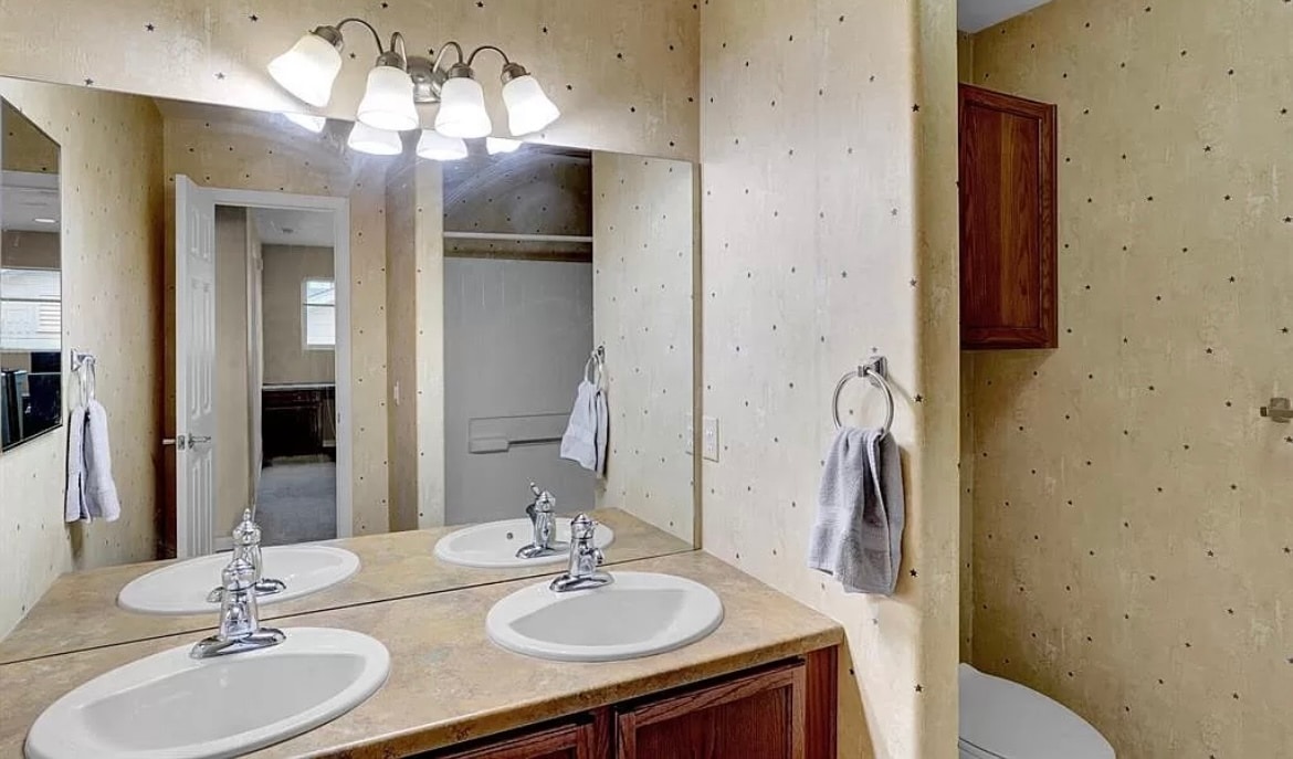 Building Photo - 11840 Bremen Pt