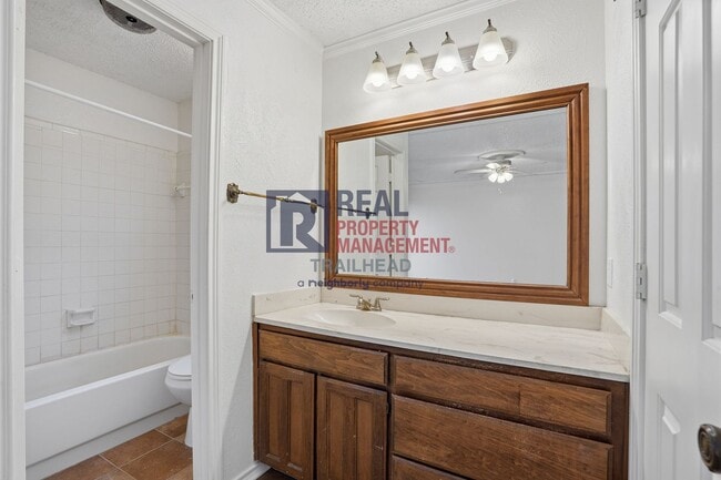 Building Photo - Updated 3-Bedroom Home with Large Fenced Yard in a Great Location