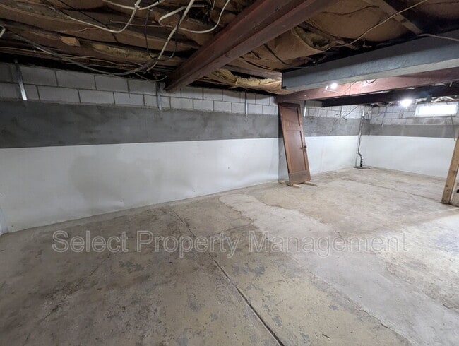 Building Photo - 1841 N Anthony Blvd