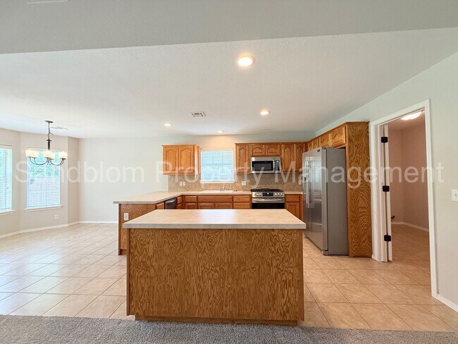 Building Photo - For Lease | Broken Arrow | Available Now!