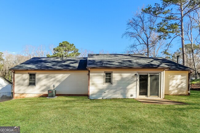 Building Photo - 1070 Salisbury Trail