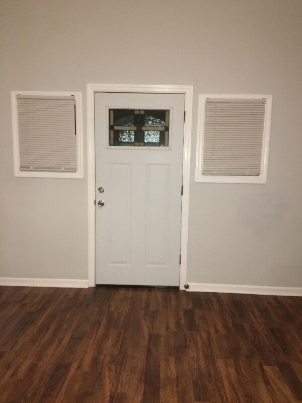 Building Photo - 10 Williams Dr