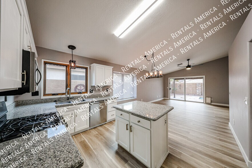 Building Photo - 133 W Muriel Dr