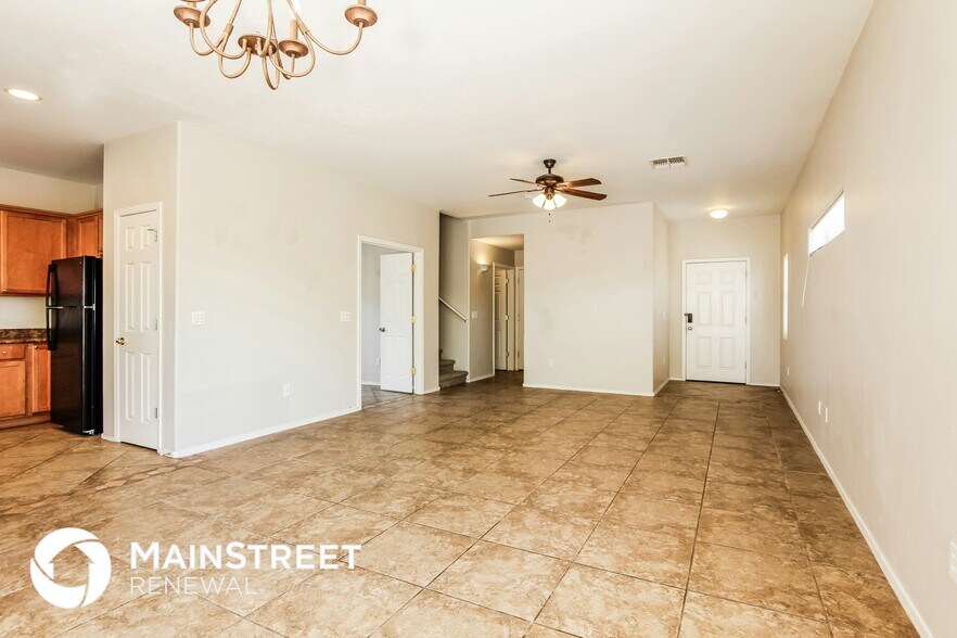 Building Photo - 7263 S Avenida De La Palmar