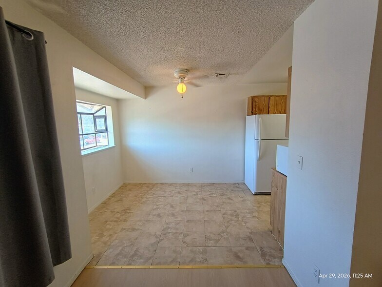 Building Photo - 6228 Ilanos Ln
