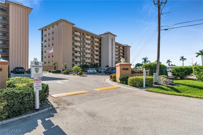 Building Photo - 4260 SE 20th Pl