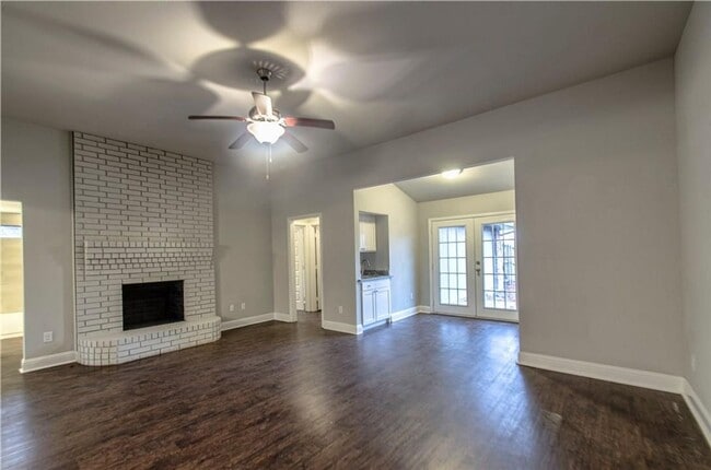 Building Photo - 3509 Scott Dr