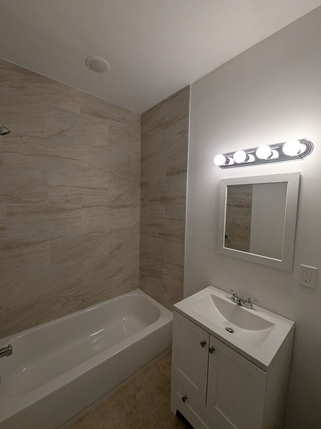 Building Photo - 6614 Rising Sun Ave