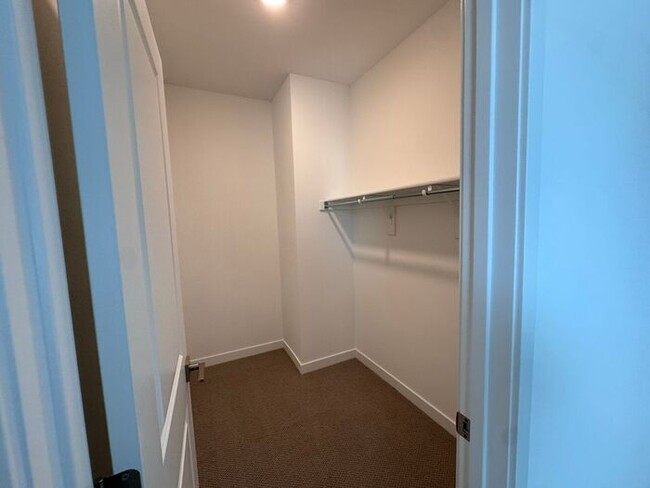 Building Photo - Stunning New 3Beds/2.5Bath Townhome in Pho...