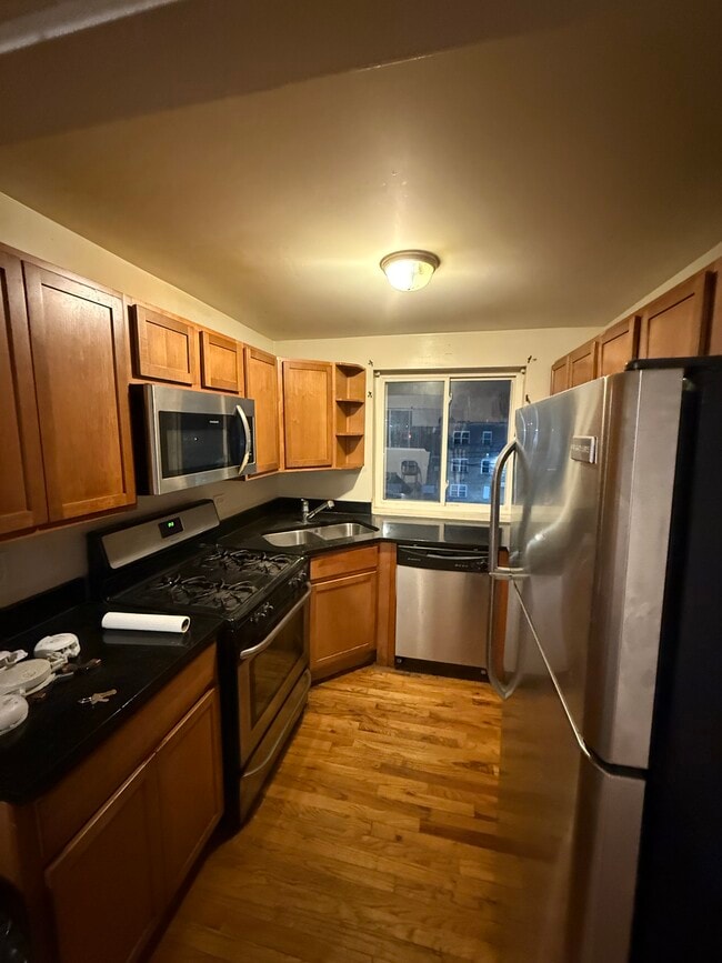 Building Photo - Residences At Ridge (6424)