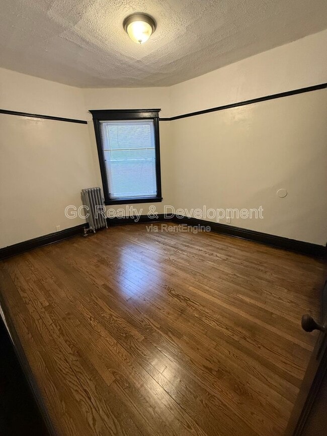 Building Photo - 1450 E Marquette Rd