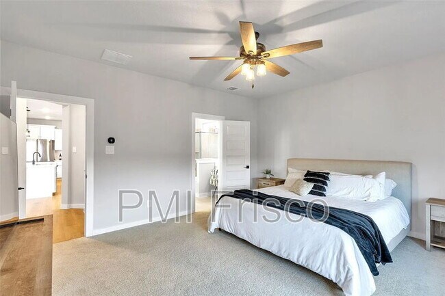 Building Photo - 6105 Poolside Way