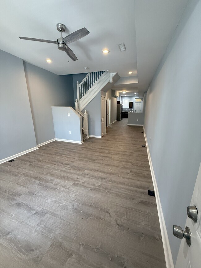Building Photo - 1706 Moreland Ave