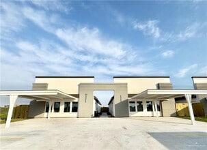 Building Photo - 12 Aryana N Ave