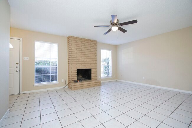 Building Photo - 5429 10th St