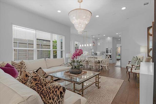 Building Photo - 4139 Normandy Ave