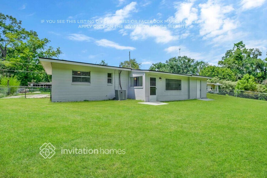 Building Photo - 2819 Parr Ct E