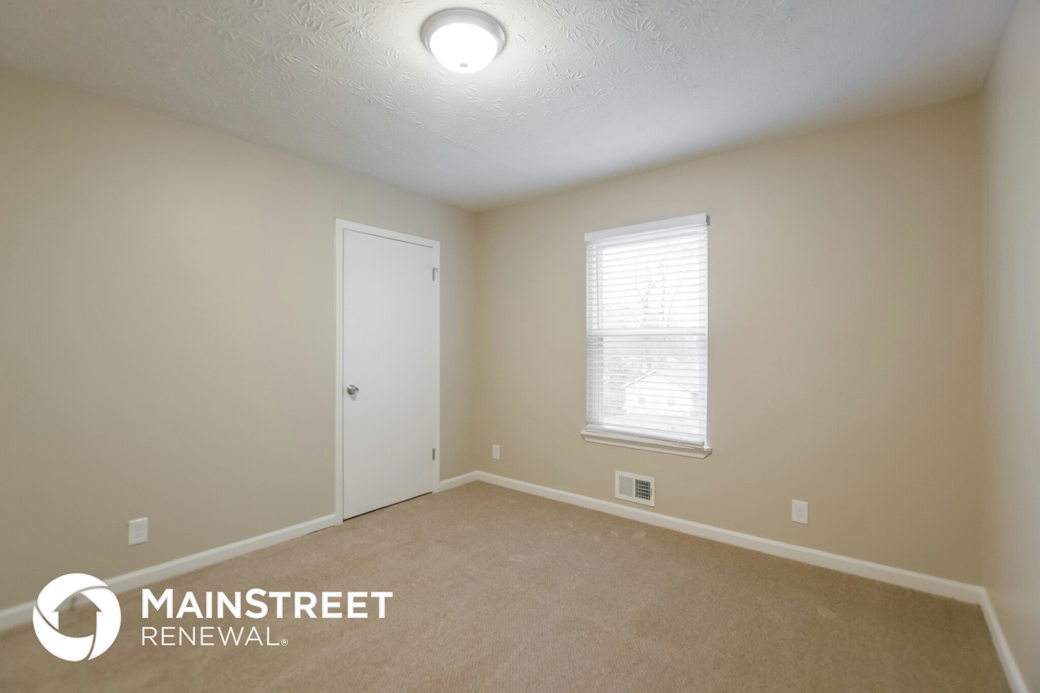 Building Photo - 3986 Majestic Dr SW