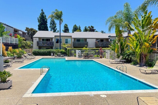 Building Photo - 1 Bedroom, 1 Bathroom Condo in the Villa La Jolla Community