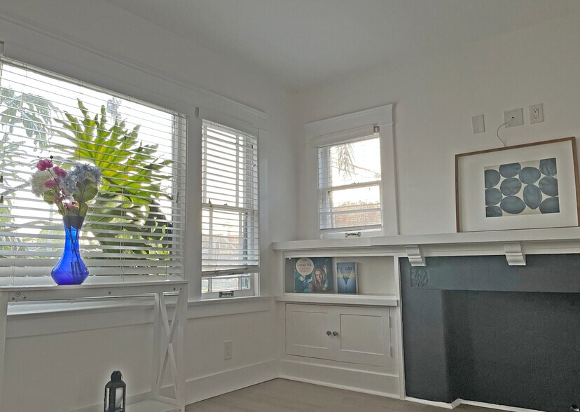 Building Photo - 2639 3rd St