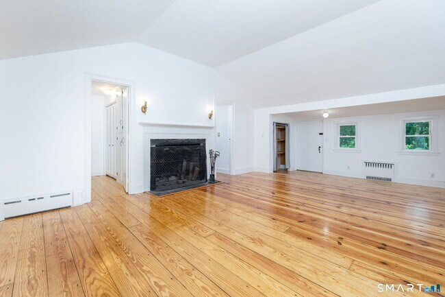 Building Photo - 400 Thomaston Rd