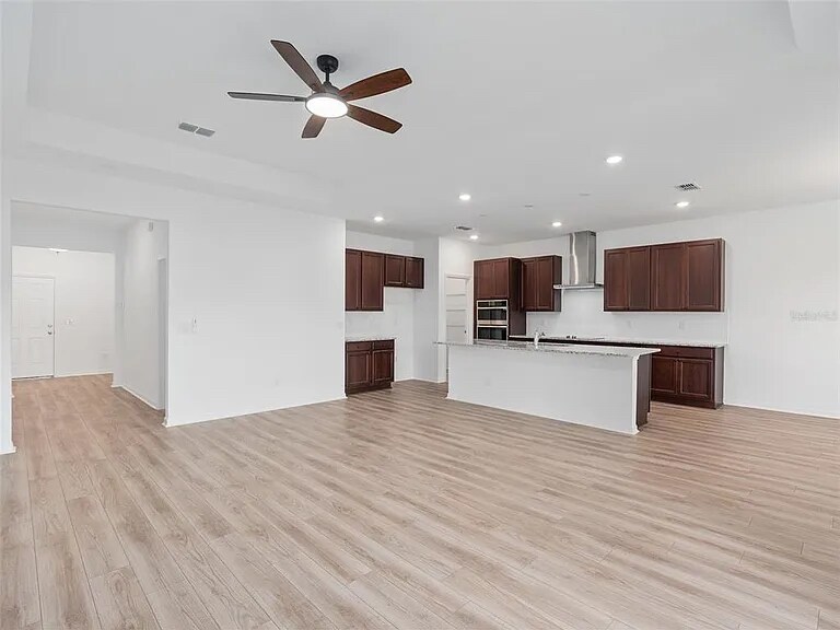 Building Photo - 772 N Central Ave