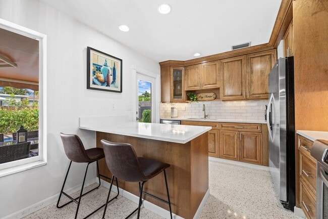 Building Photo - 409 NW 27th St