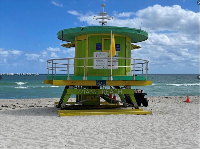 Building Photo - 5700 Collins Ave