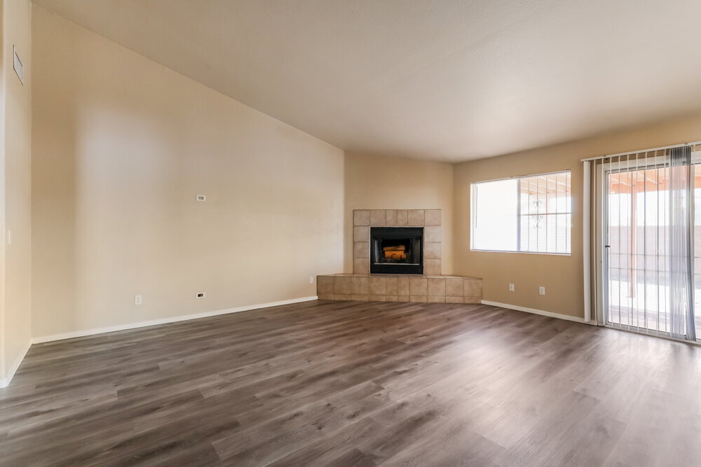 Building Photo - 9646 E Paseo San Ardo