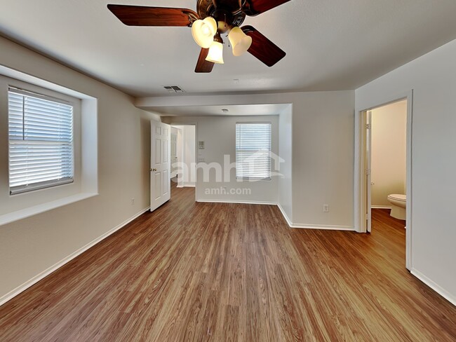 Building Photo - 8561 N 63rd Dr