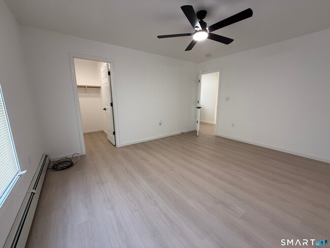 Building Photo - 8-12 Sterling St