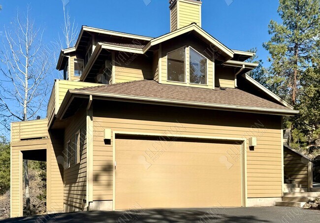 Building Photo - 1955 NW Brogan Pl