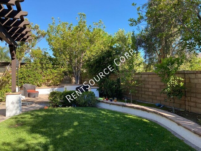 Building Photo - 24310 Las Palmas St