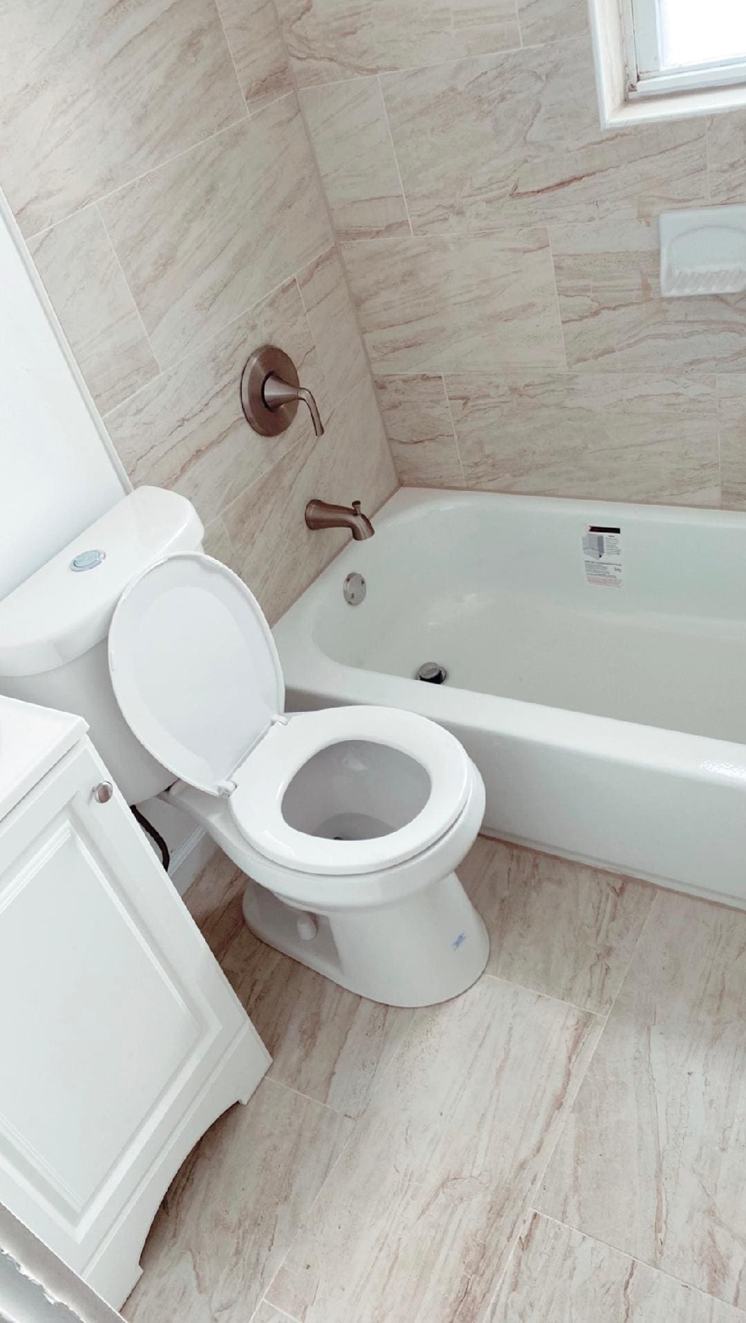 Bathroom 2 - 25 Kingsley St