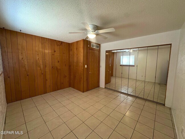 Building Photo - 1067 Villa Linda Way
