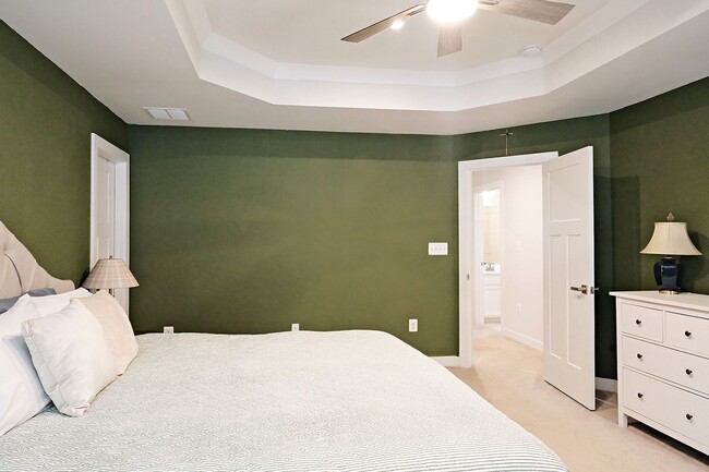 Building Photo - Spacious Pet-Friendly N. Albemarle Co Home With Fenced Backyard