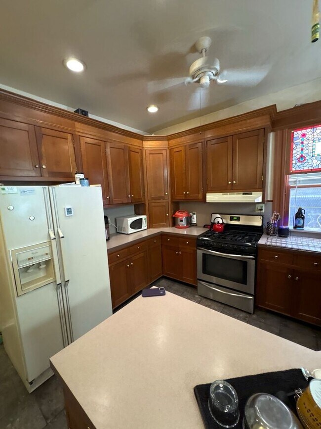 Building Photo - 3125 N Calvert St