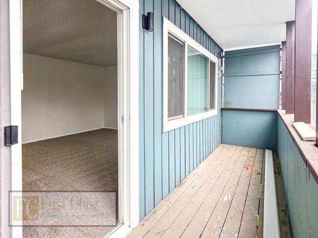 Building Photo - 12345 SW Hall Blvd