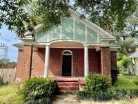 Building Photo - Melrose Heights