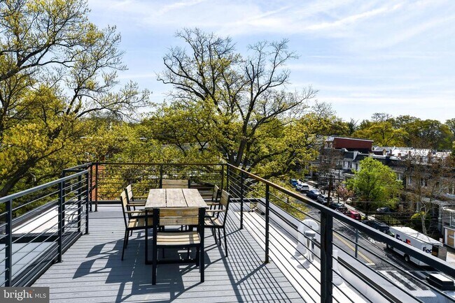 Building Photo - 4202 3rd St NW