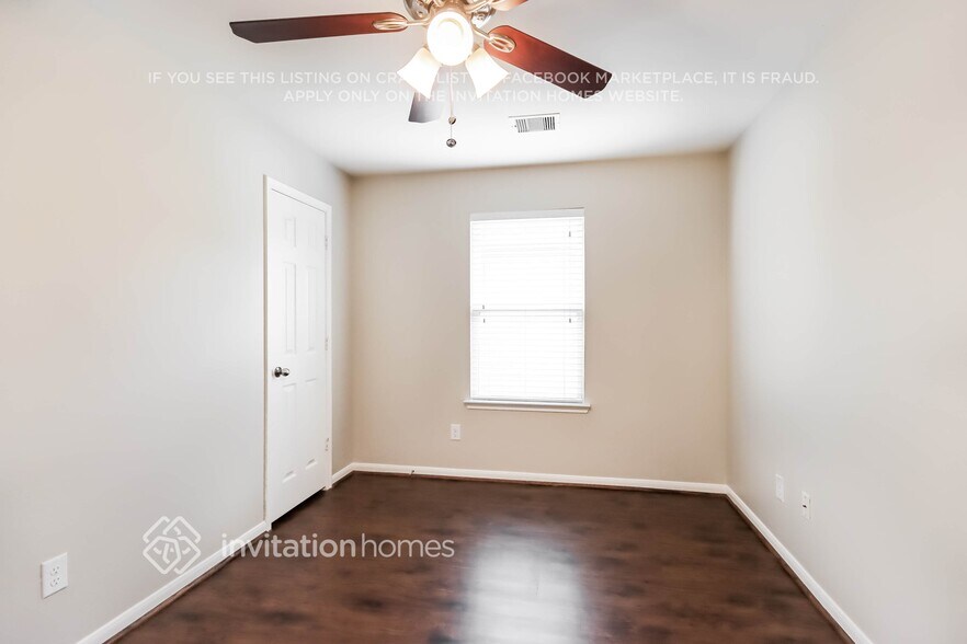 Building Photo - 18702 Walden Glen Cir