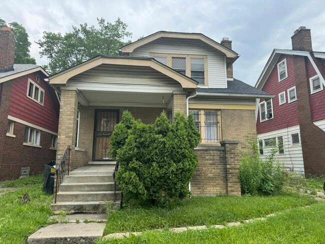 Primary Photo - 13330 Strathmoor St