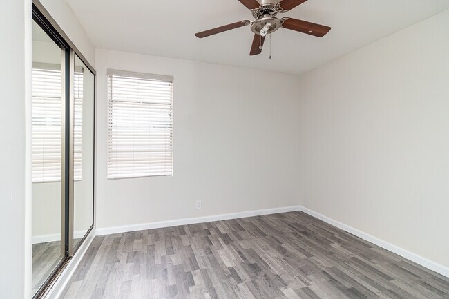 Building Photo - 17944 Collins St