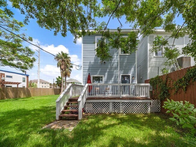 Building Photo - 2815 Avenue H