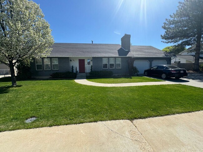 Building Photo - Beautiful Orem Basement Apartment for rent!