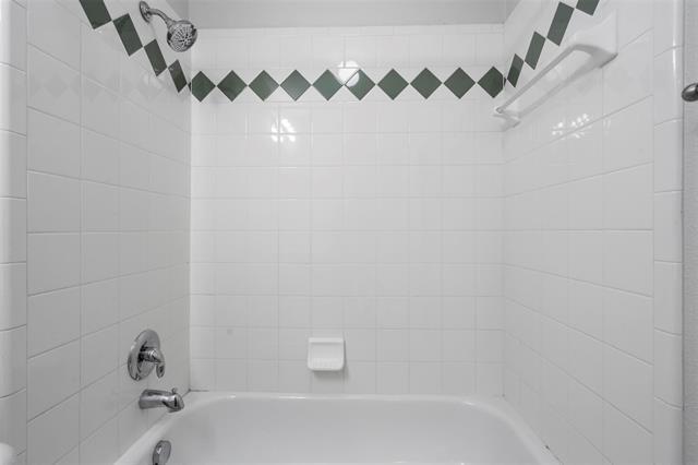 Building Photo - 8036 Ocean Dr