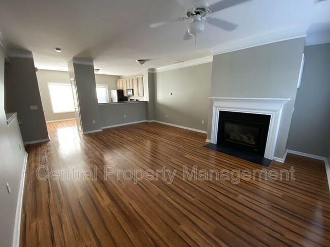 Building Photo - 17 Annacey Pl