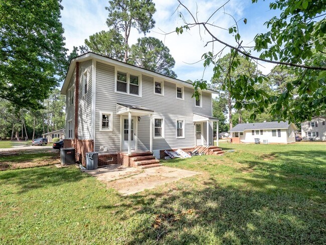 Primary Photo - WELCOME TO THIS NEWLY RENOVATED 2 BEDROOM ...