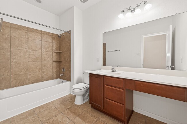 Building Photo - 21015 Blackstone Villa Ln