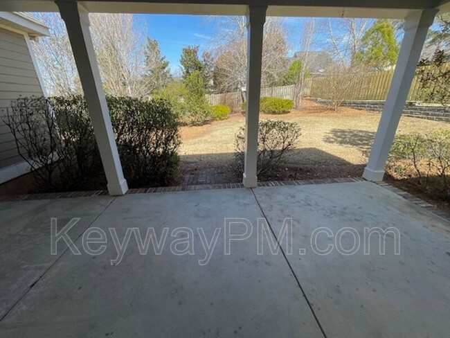 Building Photo - 505 Jutland Way
